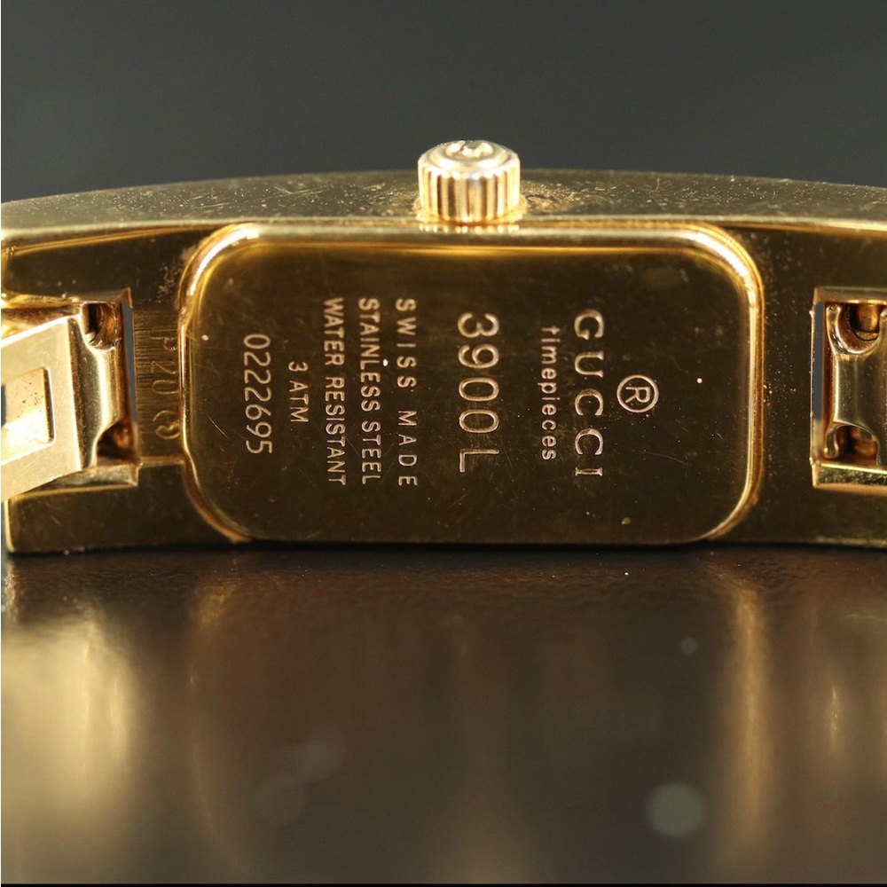 Vintage Gucci Watch ITEM #
ITMGJ90795 - Picture 4 of 5